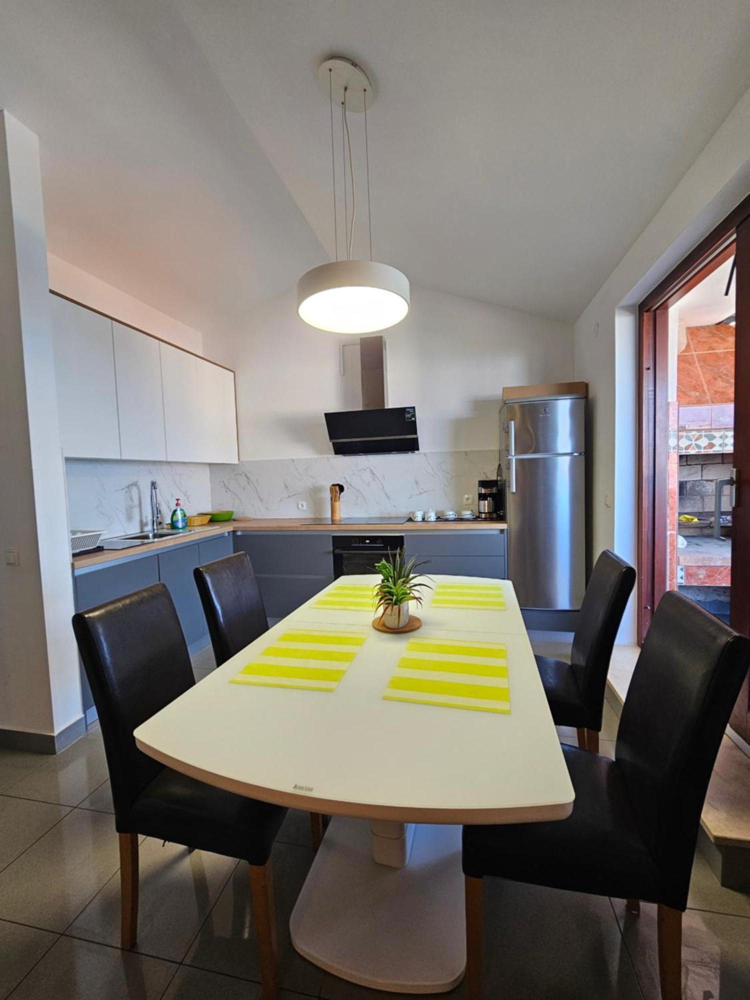 Apartman Sea View Vantacici Buitenkant foto